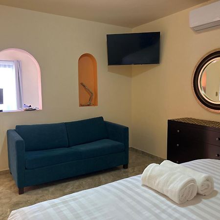Tres Iguanas Apart Hotel - New, Cozy & Spacious Flats, Short Walk To Beach Лорето Экстерьер фото