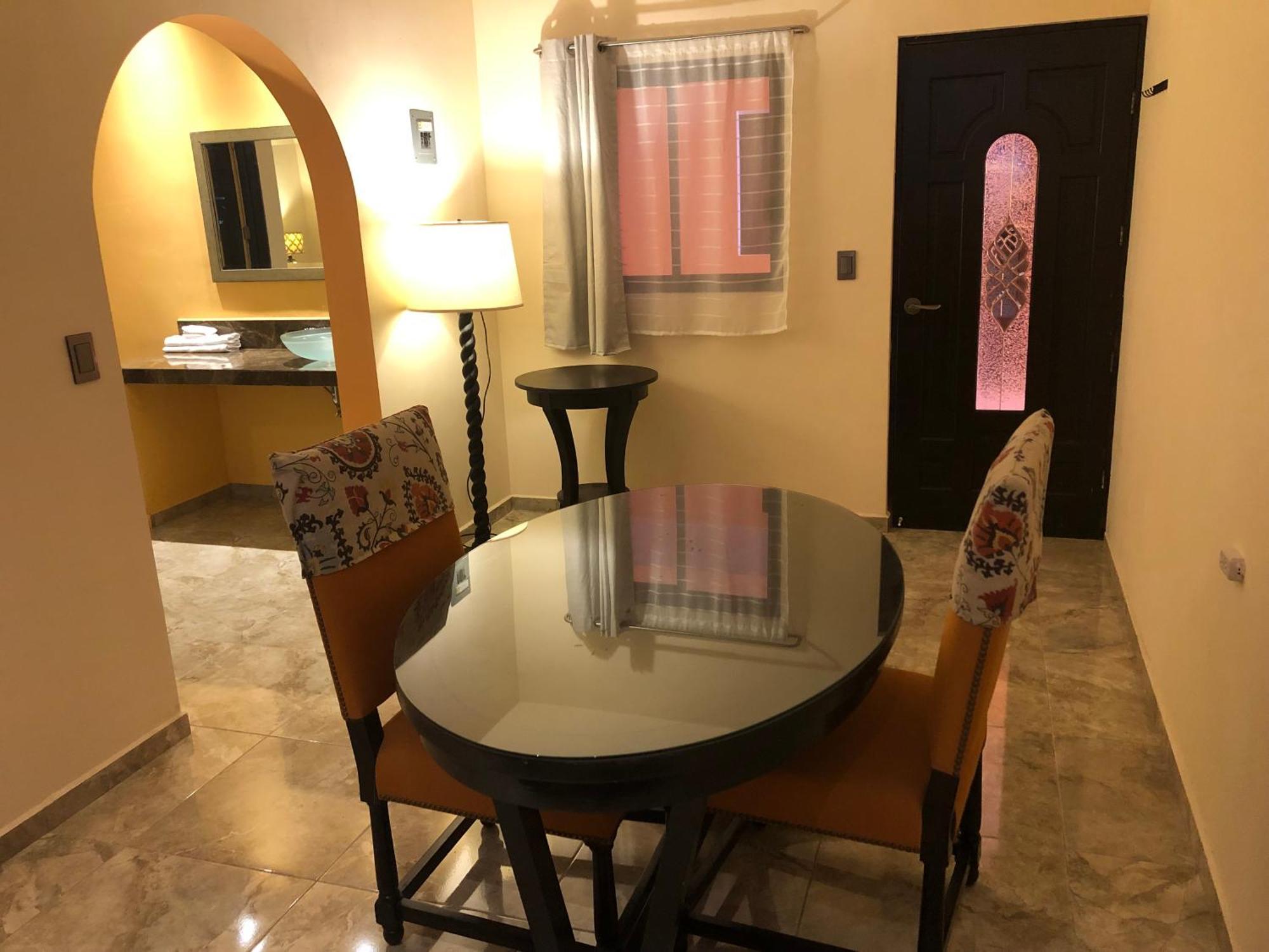 Tres Iguanas Apart Hotel - New, Cozy & Spacious Flats, Short Walk To Beach Лорето Экстерьер фото