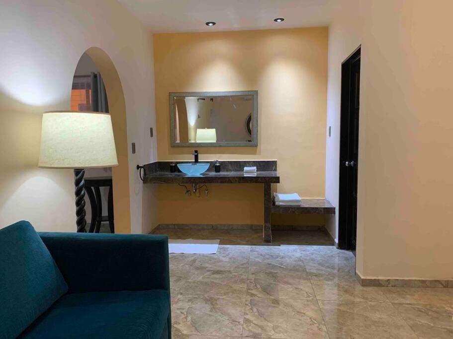 Tres Iguanas Apart Hotel - New, Cozy & Spacious Flats, Short Walk To Beach Лорето Экстерьер фото