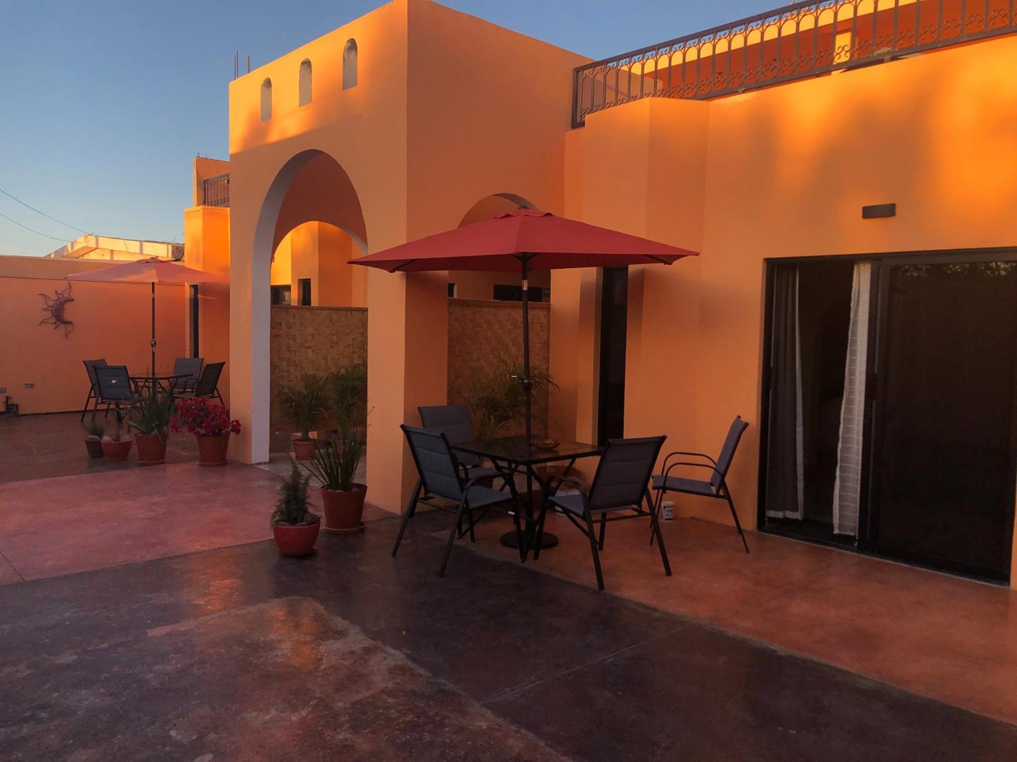 Tres Iguanas Apart Hotel - New, Cozy & Spacious Flats, Short Walk To Beach Лорето Экстерьер фото