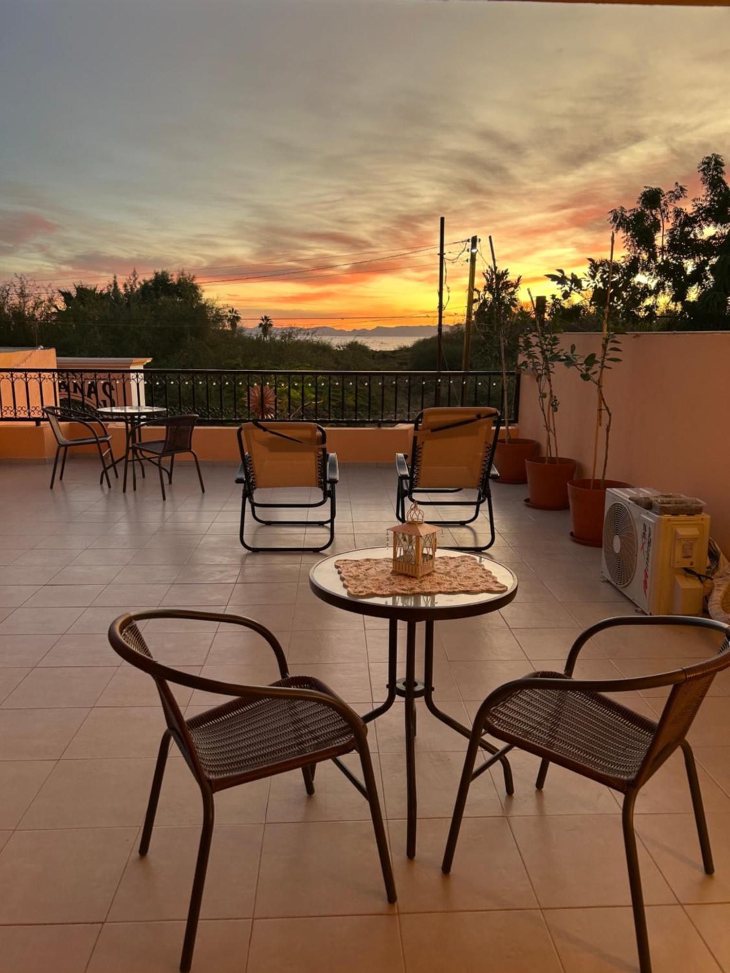 Tres Iguanas Apart Hotel - New, Cozy & Spacious Flats, Short Walk To Beach Лорето Экстерьер фото