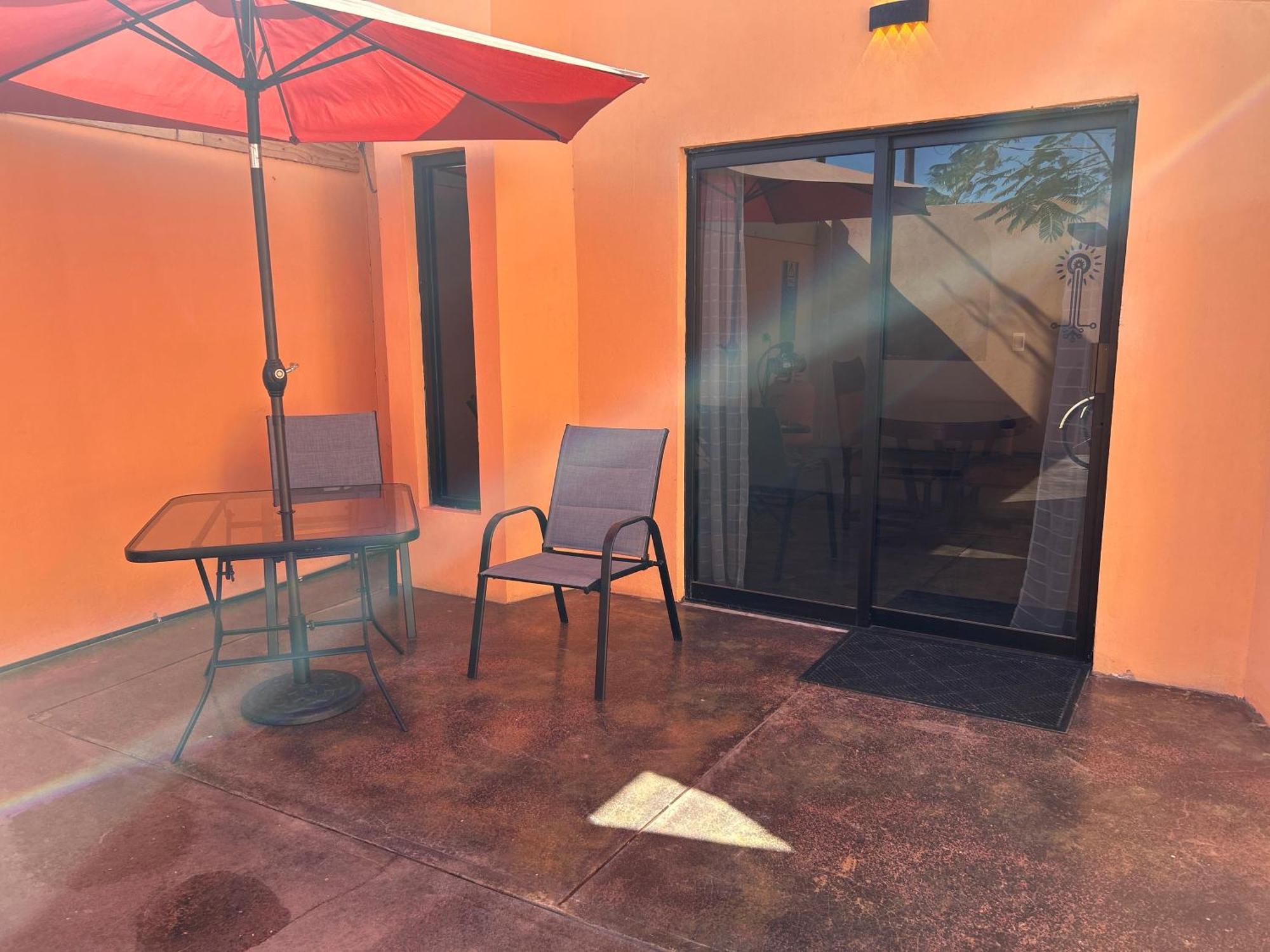 Tres Iguanas Apart Hotel - New, Cozy & Spacious Flats, Short Walk To Beach Лорето Экстерьер фото