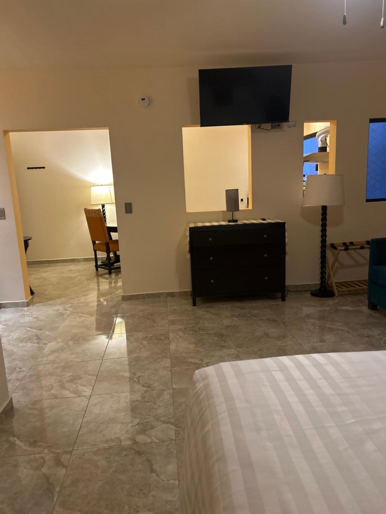 Tres Iguanas Apart Hotel - New, Cozy & Spacious Flats, Short Walk To Beach Лорето Экстерьер фото